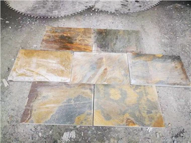 Outdoor Rusty Slate Paving